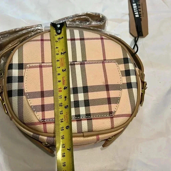 NWT Batton Design crossbody  purse - Picture 7 of 7